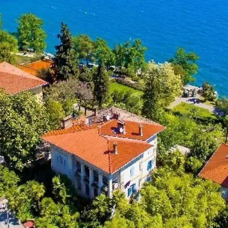 Studio Apartman Villa Gianna Lovran Exterior foto